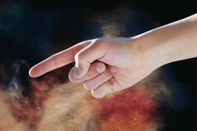 你們中間誰沒有罪，先向她投石罷！